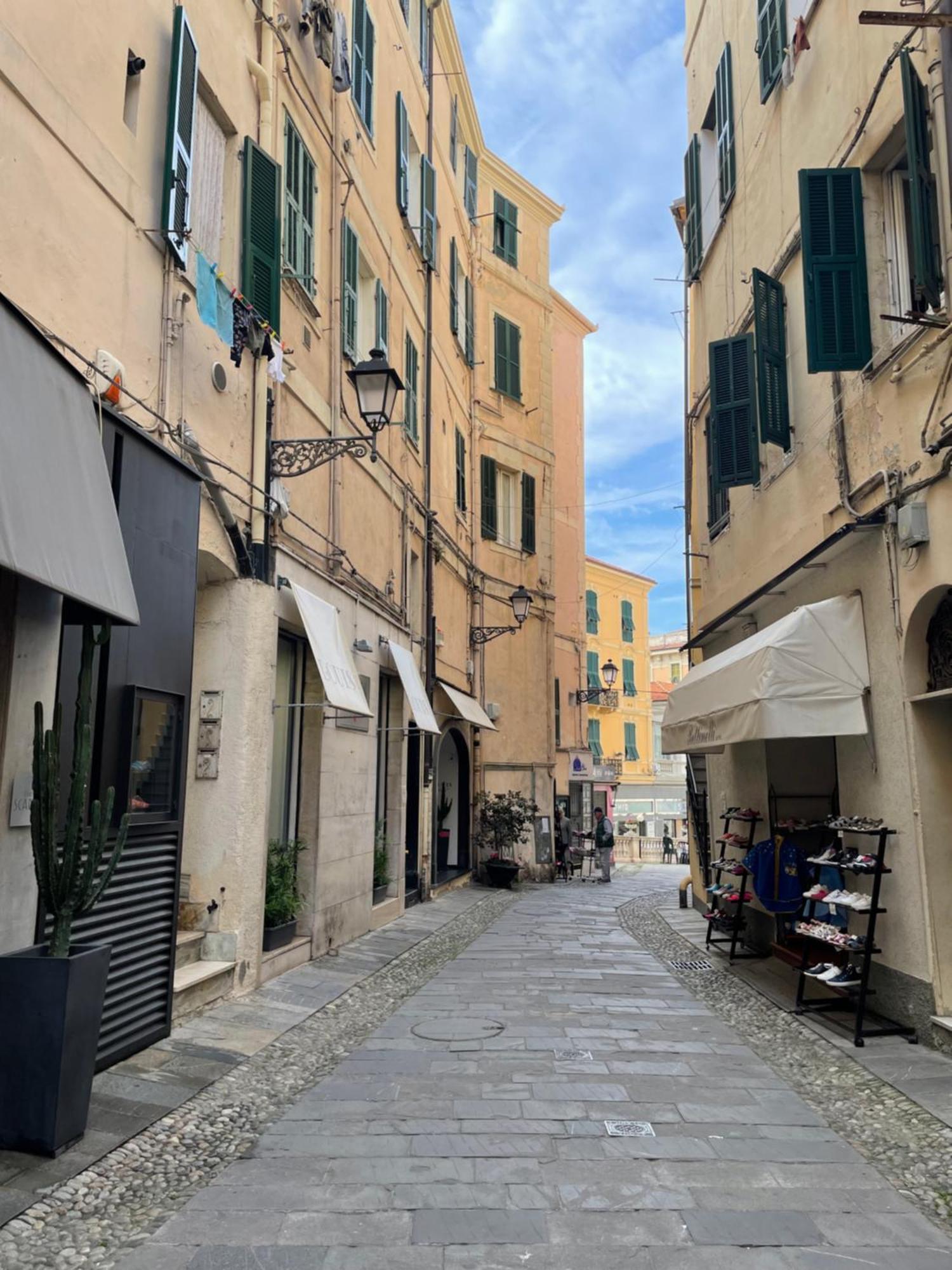 Civico 10 Apartment Sanremo Luaran gambar